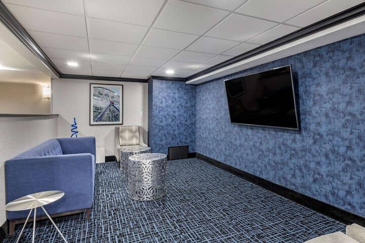 Hotel Interior 3 of 25